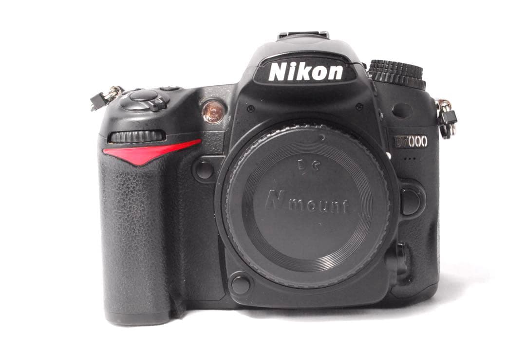 美品✨高速連写＆高画質✨ニコン D7000✨一眼レフカメラ✨人気機種