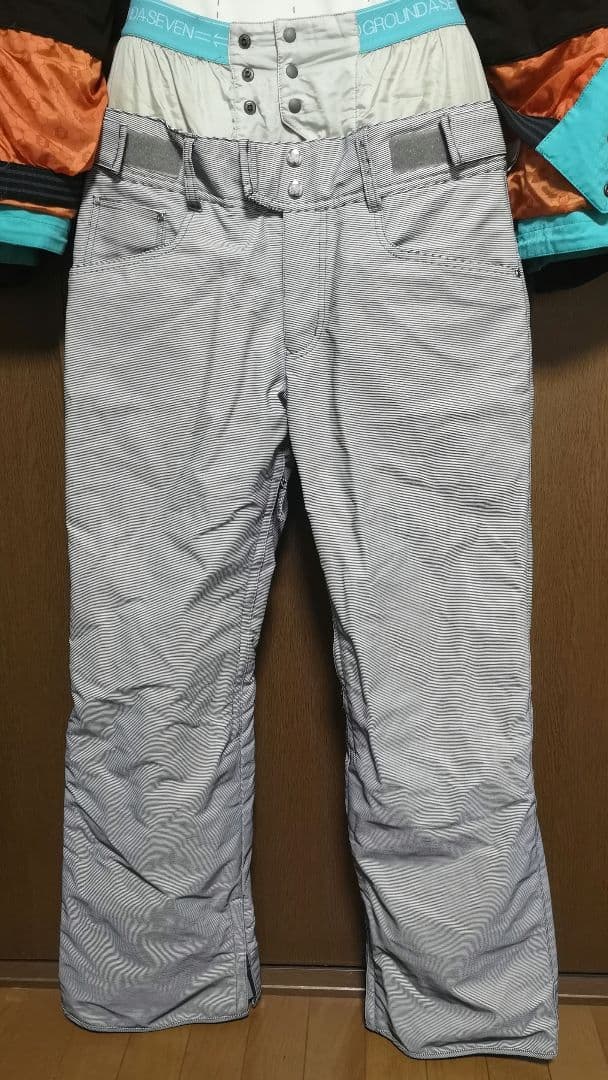 ウィンデックス　Mサイズ　デサント　Lサイズ　スノボ　スキーウェア