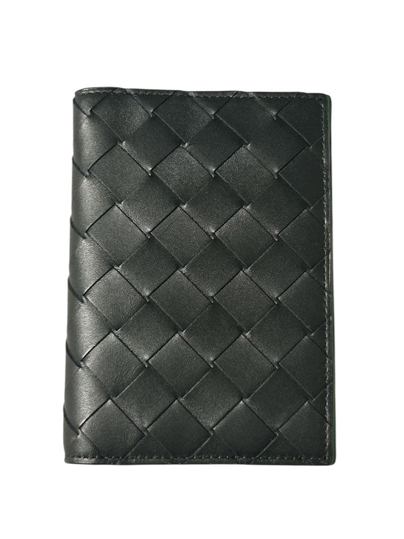 BOTTEGA VENETA イントレチャートパスポートケース ブラックグリーン