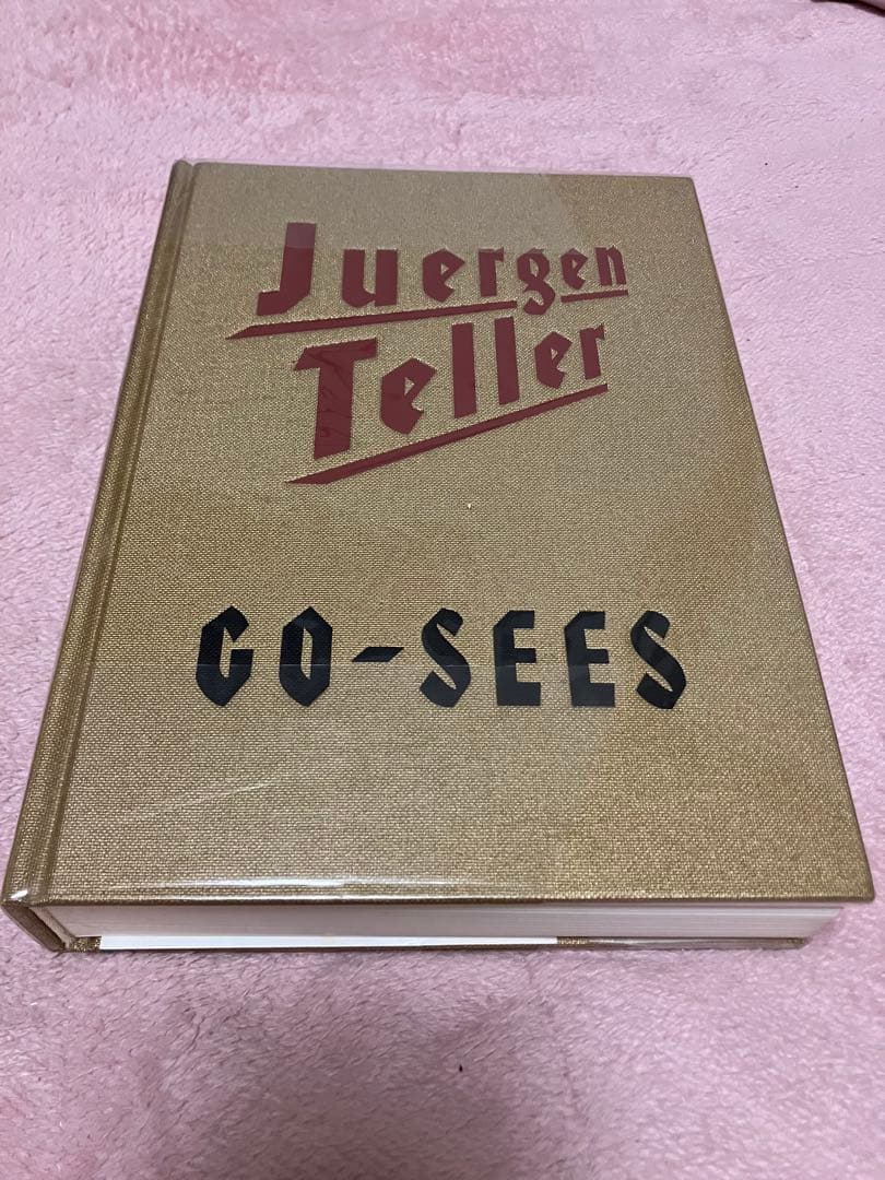Juergen Teller GO-SEES ユルゲンテラー